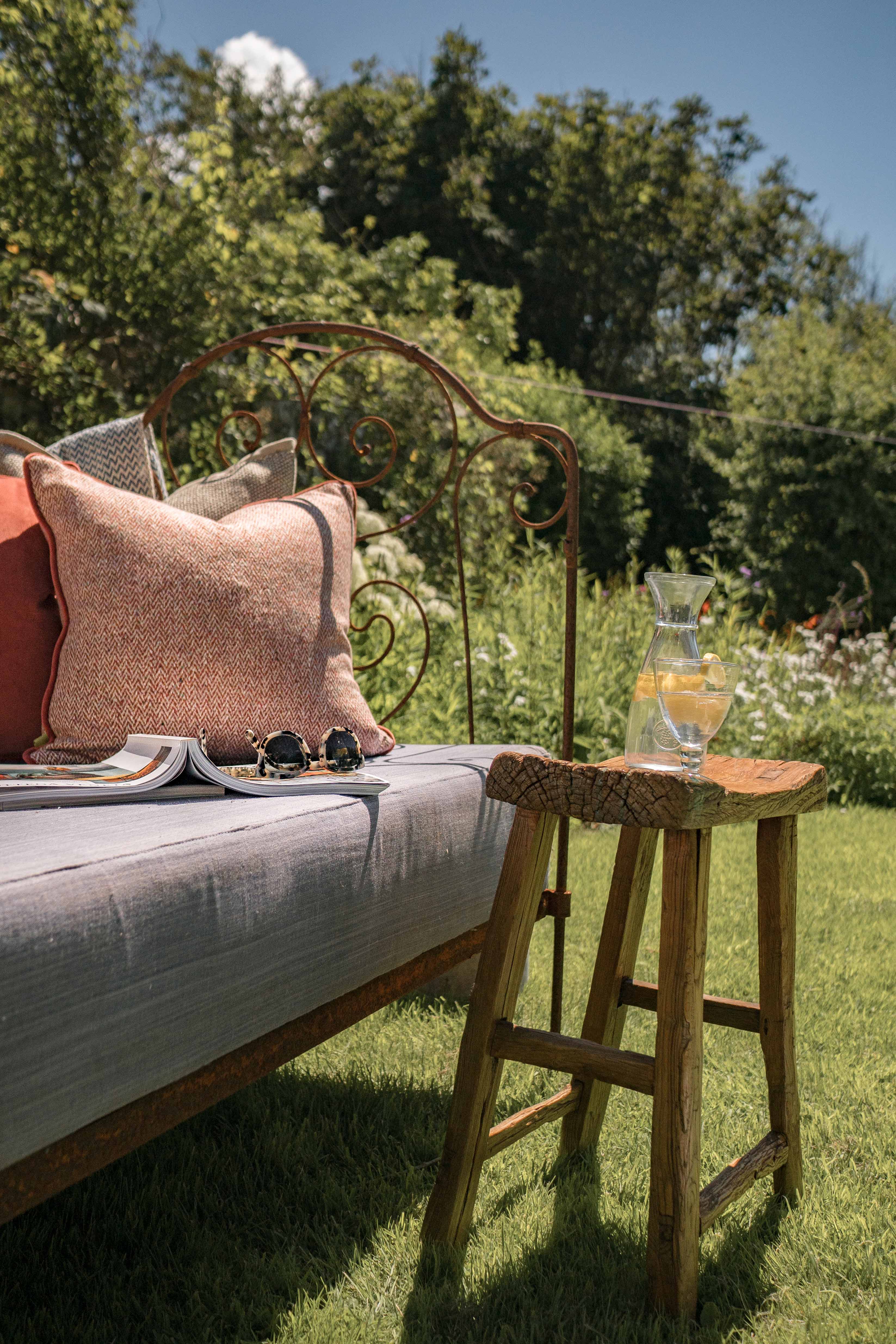 Luxury cushions to refresh your indoor and outdoor space