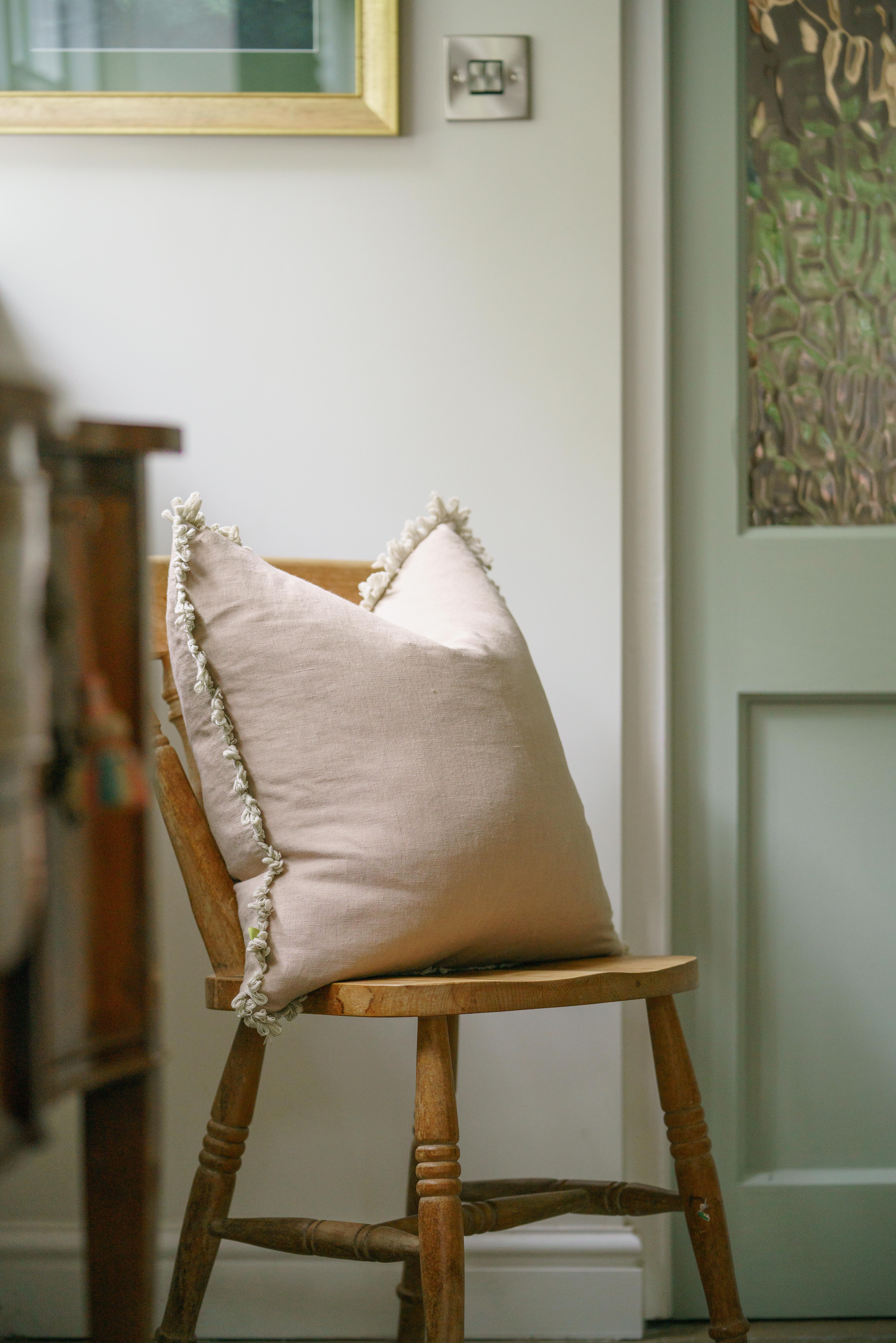 Luxury handmade cushions with fringed edging made by Boeboes 