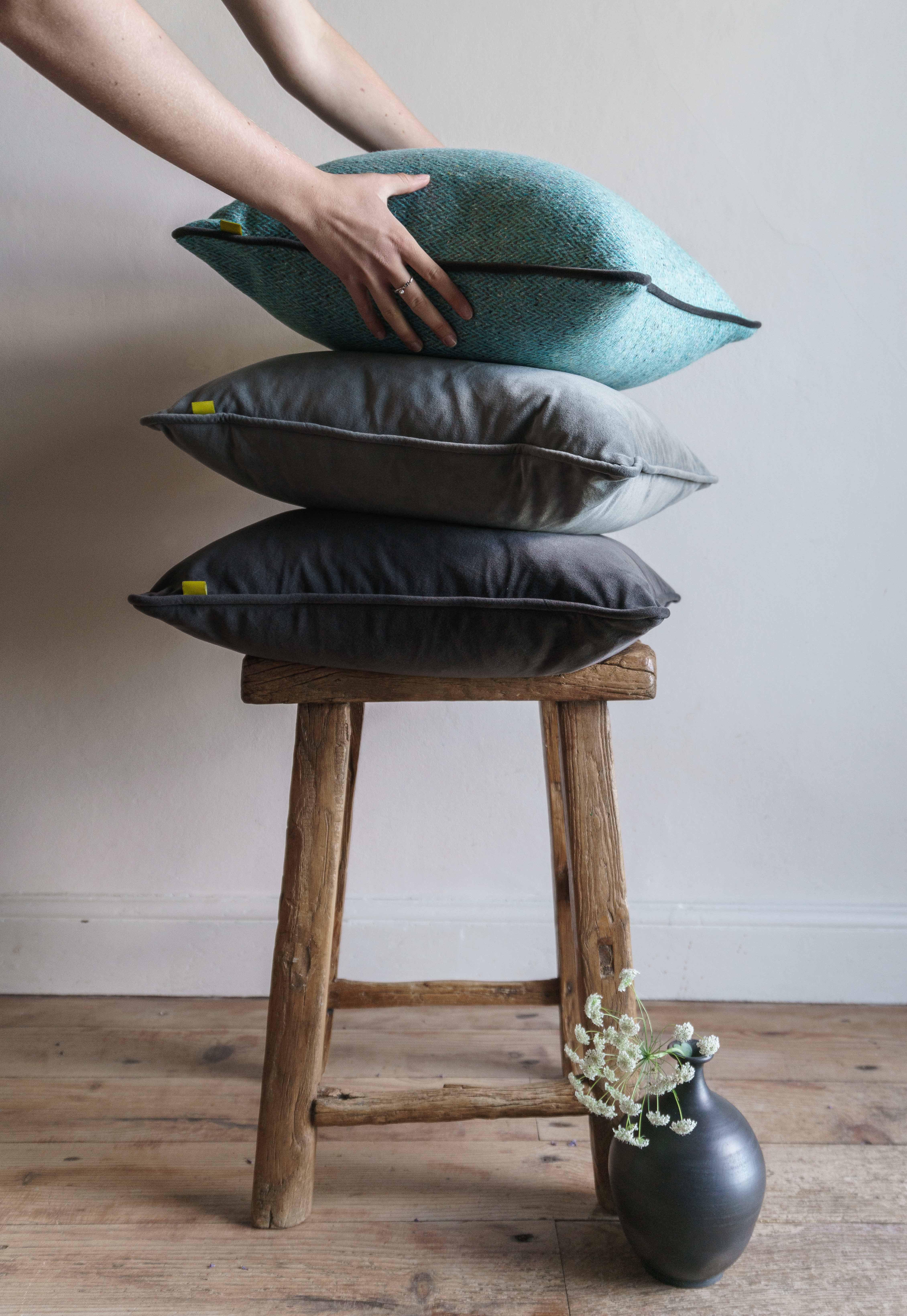 Cushions, Sofa Throws, Roman Blinds, Luxury Soft Furnishings, Dog Beds, Boeboes